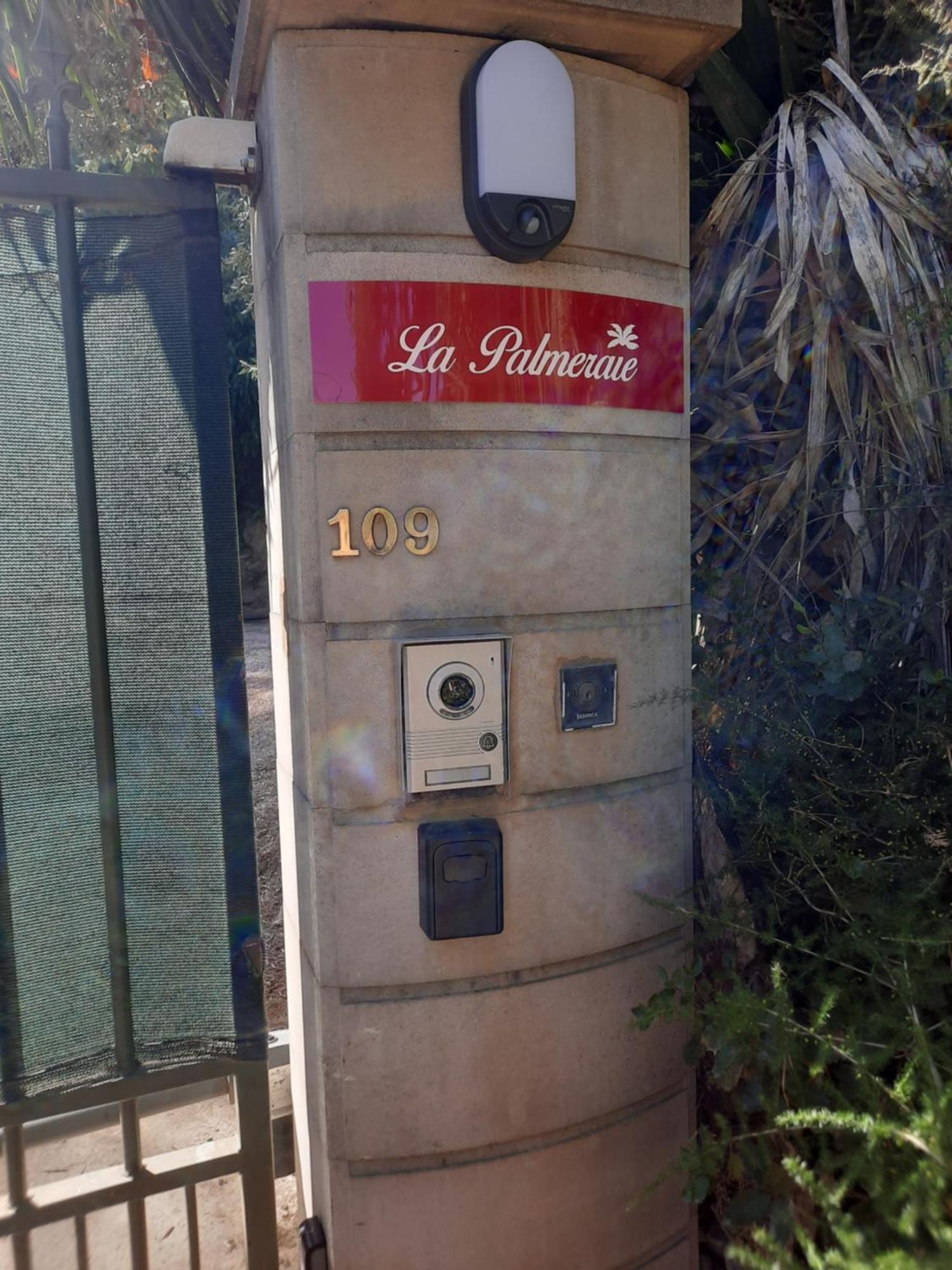 La Palmeraie Istres Exteriör bild