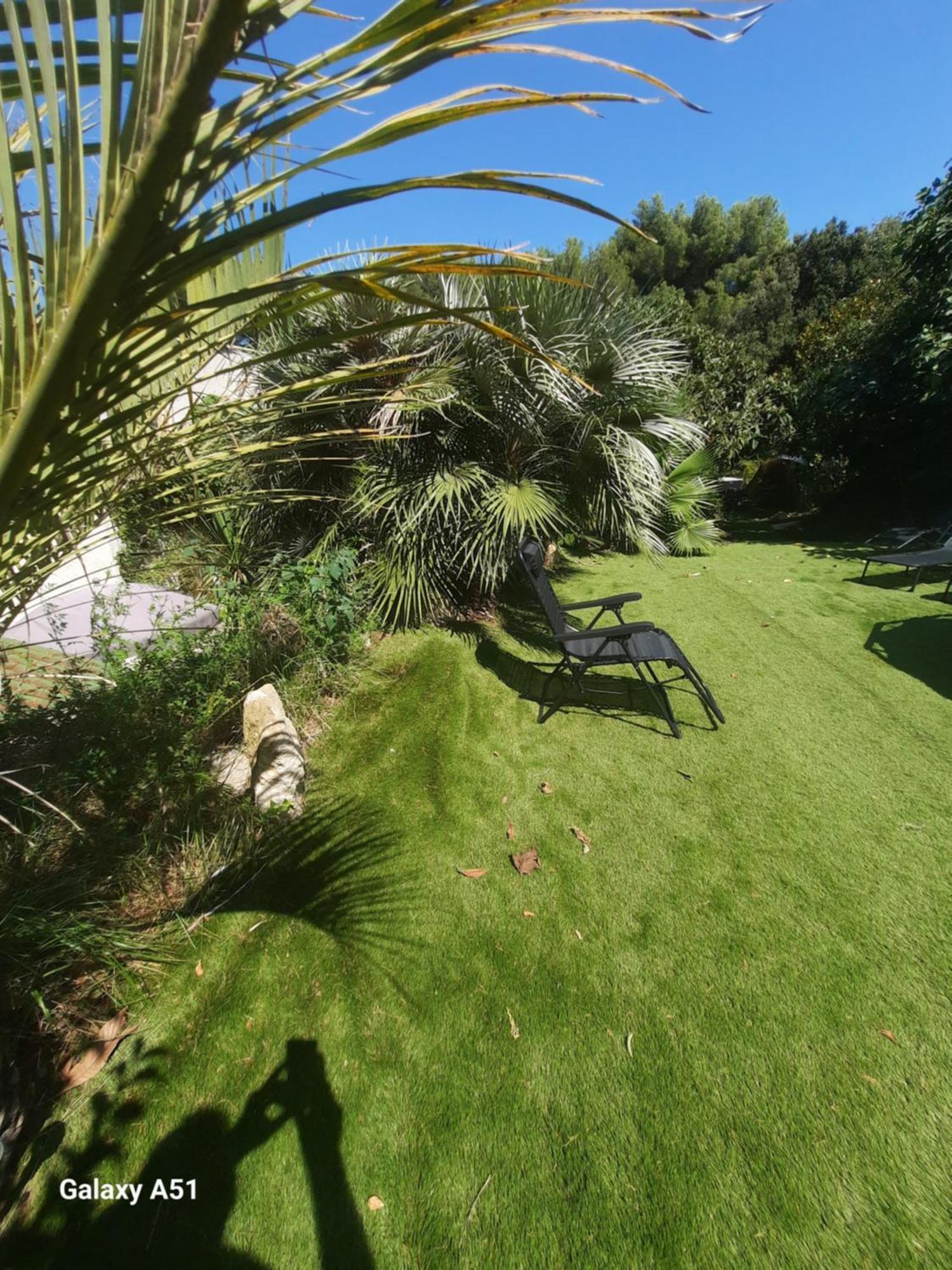 La Palmeraie Istres Exteriör bild